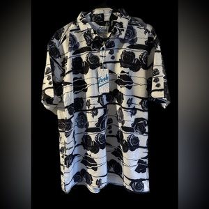 New XL Button up, short sleeve, Fresh Brand, Black & White shirt with Roses.